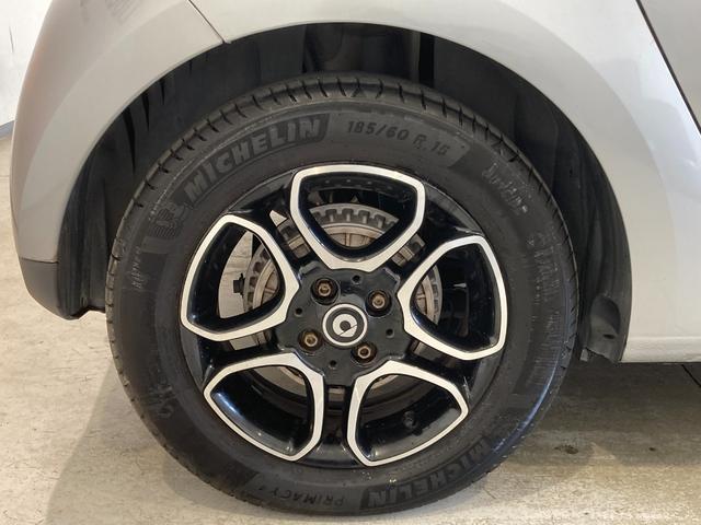 スマートフォーフォー パッション ワンオーナー シートヒーター オートエアコン 純正オーディオ Bluetooth バックカメラ クルーズコントロール アイドリングストップ 衝突軽減ブレーキアシスト ETC ESP フォグランプ!!!(77枚目)