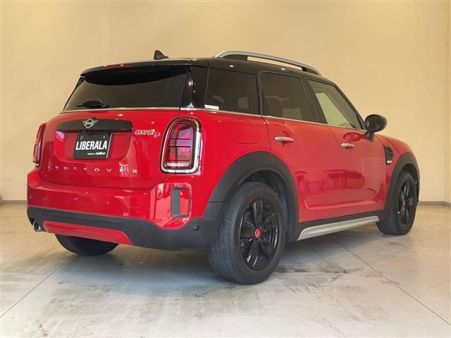 MINI クーパーD クロスオーバー エッセンシャル・トリム ハーフレザーシート 純正HDDナビ CarPlay バックカメラ コーナーセンサー Aクルーズコントロール パワーバックドア ETC2.0 衝突警告 ユニオンジャックテールライト アンビエントライト(3枚目)