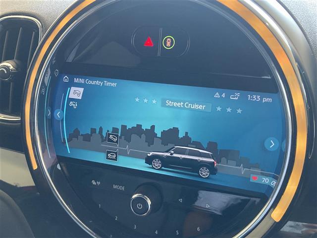 MINI クーパーD クロスオーバー エッセンシャル・トリム ハーフレザーシート 純正HDDナビ CarPlay バックカメラ コーナーセンサー Aクルーズコントロール パワーバックドア ETC2.0 衝突警告 ユニオンジャックテールライト アンビエントライト(7枚目)