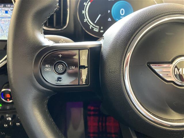 MINI クーパーD クロスオーバー エッセンシャル・トリム ハーフレザーシート 純正HDDナビ CarPlay バックカメラ コーナーセンサー Aクルーズコントロール パワーバックドア ETC2.0 衝突警告 ユニオンジャックテールライト アンビエントライト(28枚目)