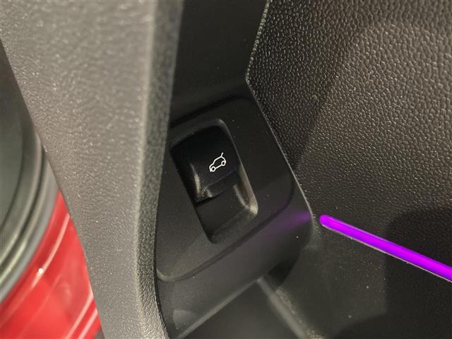 MINI クーパーD クロスオーバー エッセンシャル・トリム ハーフレザーシート 純正HDDナビ CarPlay バックカメラ コーナーセンサー Aクルーズコントロール パワーバックドア ETC2.0 衝突警告 ユニオンジャックテールライト アンビエントライト(32枚目)