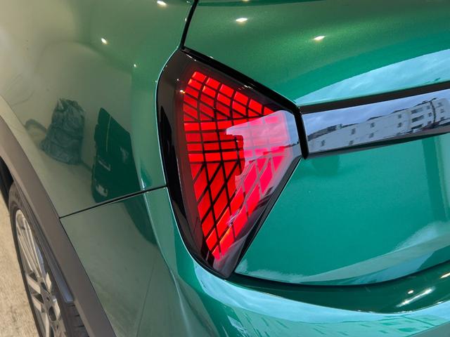 MINI クーパー C ハーフレザーシート シートヒーター ハンドルヒーター 純正ナビ バックカメラ ワイヤレス充電 ドラレコ LEDヘッドランプ(8枚目)