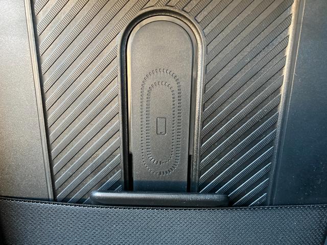 MINI クーパー C ハーフレザーシート シートヒーター ハンドルヒーター 純正ナビ バックカメラ ワイヤレス充電 ドラレコ LEDヘッドランプ(30枚目)