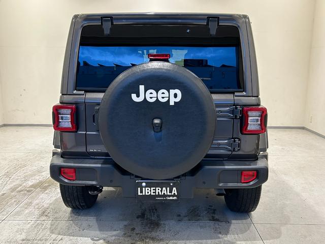 ジープ・ラングラーアンリミテッド サハラ 黒革シート シートヒーター ハンドルヒーター 防眩ミラー 純正ナビ フルセグTV Bluetooth バックカメラ クルーズコントロール パーキングセンサー! ETC オートライト LEDヘッドランプ(5枚目)