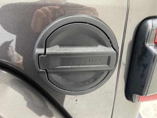 ジープ・ラングラーアンリミテッド サハラ 黒革シート シートヒーター ハンドルヒーター 防眩ミラー 純正ナビ フルセグTV Bluetooth バックカメラ クルーズコントロール パーキングセンサー! ETC オートライト LEDヘッドランプ(16枚目)