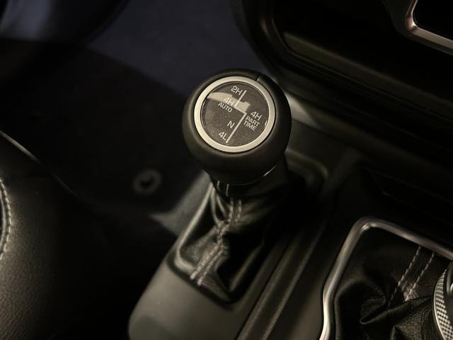 ジープ・ラングラーアンリミテッド サハラ 黒革シート シートヒーター ハンドルヒーター 防眩ミラー 純正ナビ フルセグTV Bluetooth バックカメラ クルーズコントロール パーキングセンサー! ETC オートライト LEDヘッドランプ(30枚目)