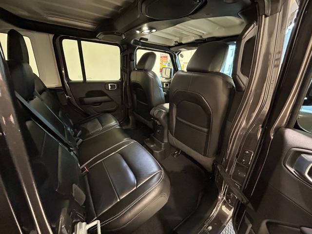 ジープ・ラングラーアンリミテッド サハラ 黒革シート シートヒーター ハンドルヒーター 防眩ミラー 純正ナビ フルセグTV Bluetooth バックカメラ クルーズコントロール パーキングセンサー! ETC オートライト LEDヘッドランプ(61枚目)