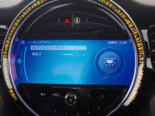 ジョンクーパワークスコンバチブルエッセンシャルトリム　１オーナー　電動ＯＰ　ライトＰＫＧ　ＡＣＣ　インテリジェントセーフティ　ＨＵＤ　純正１７インチＡＷ　ミラー型ＥＴＣ　シートヒーター　コンフォートアクセス　ワイヤレス充電　ドラレコ　ＬＥＤヘッドライト(19枚目)