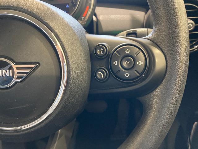 MINI ワン シートヒーター! 純正ナビ バックカメラ コーナーセンサー パーキングアシスト インテリジェントセーフティ ETC 前後ドライブレコーダー 衝突警告 LED ユニオンジャックテールライト スマートキー(7枚目)