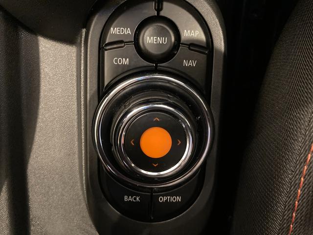 MINI ワン シートヒーター! 純正ナビ バックカメラ コーナーセンサー パーキングアシスト インテリジェントセーフティ ETC 前後ドライブレコーダー 衝突警告 LED ユニオンジャックテールライト スマートキー(34枚目)