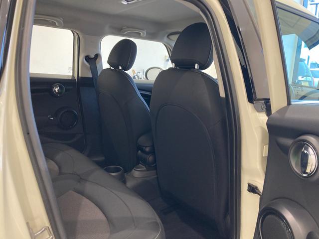 MINI ワン シートヒーター! 純正ナビ バックカメラ コーナーセンサー パーキングアシスト インテリジェントセーフティ ETC 前後ドライブレコーダー 衝突警告 LED ユニオンジャックテールライト スマートキー(43枚目)