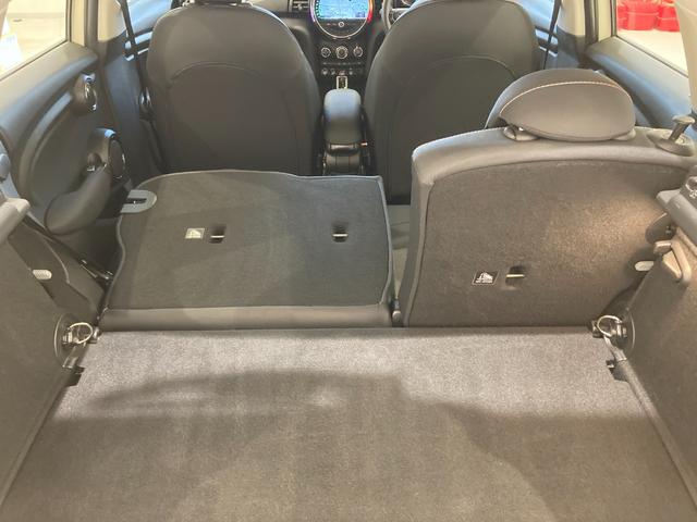 MINI ワン シートヒーター! 純正ナビ バックカメラ コーナーセンサー パーキングアシスト インテリジェントセーフティ ETC 前後ドライブレコーダー 衝突警告 LED ユニオンジャックテールライト スマートキー(62枚目)