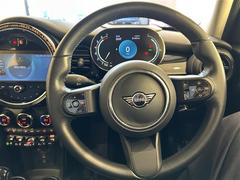 ��٥顼��ϥ���С����롼�פΣ£ͣס���륻�ǥ��٥�ġ������ǥ��ʤɤ�͢��������Ź�Ǥ��� 2