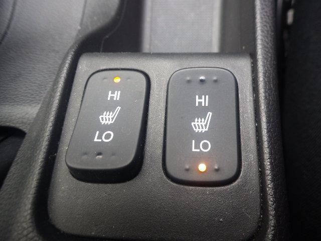 フィット 15XLホンダセンシング 禁煙車 ナビ バックカメラ ETC LEDヘッドライト シートヒーター Rカメラ フルセグ 1オーナ LEDライト USB接続 サイドエアバッグ 衝突被害軽減ブレーキ パワーウインドウ エアバッグ(10枚目)