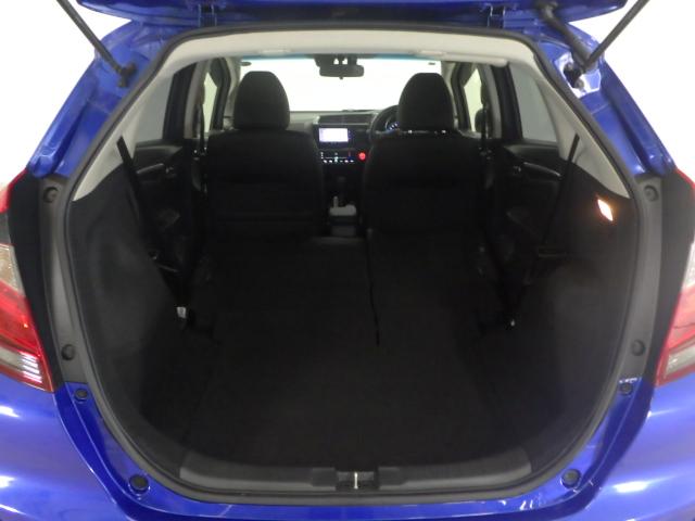 フィット 15XLホンダセンシング 禁煙車 ナビ バックカメラ ETC LEDヘッドライト シートヒーター Rカメラ フルセグ 1オーナ LEDライト USB接続 サイドエアバッグ 衝突被害軽減ブレーキ パワーウインドウ エアバッグ(20枚目)