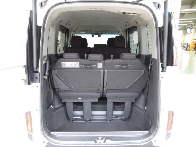 ステップワゴンスパーダ スパーダホンダセンシング　禁煙車　助手席エアバッグ　Ｗパワスラ　地デジ　ＬＥＤライト　横滑り防止システム　オートエアコン　リアカメラ　ドライブレコーダー装着車　ナビ＆ＴＶ　三列シート　アイドリングＳ　ＥＴＣ付　スマ鍵　キーレス（21枚目）