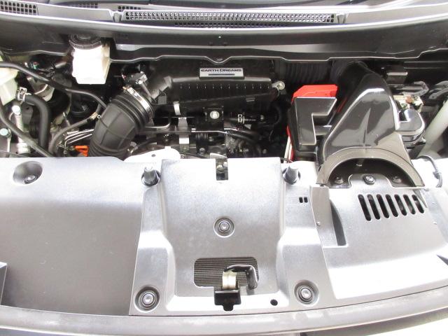 ステップワゴンスパーダ スパーダホンダセンシング　禁煙車　助手席エアバッグ　Ｗパワスラ　地デジ　ＬＥＤライト　横滑り防止システム　オートエアコン　リアカメラ　ドライブレコーダー装着車　ナビ＆ＴＶ　三列シート　アイドリングＳ　ＥＴＣ付　スマ鍵　キーレス（37枚目）