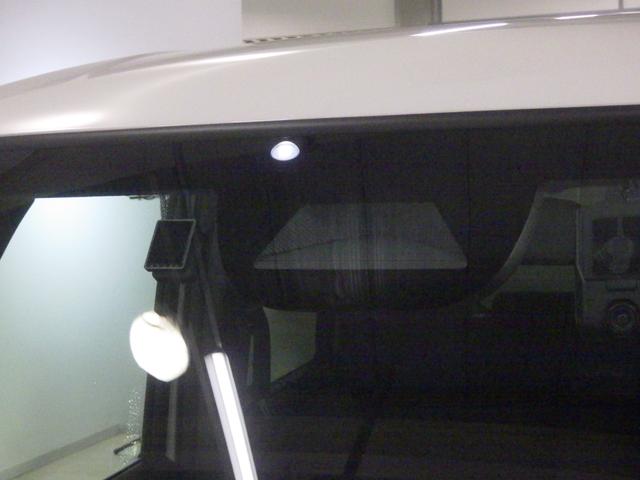 Ｎ－ＢＯＸカスタム コーディネートスタイル　禁煙車　ＬＥＤヘッドライト　ＬＥＤフォグライト　３６０°スーパーＵＶ・ＩＲカットパッケージ　フルオート・エアコンディショナー　リヤ左側パワースライドドア　１４インチアルミホイール　オートクルーズ（11枚目）