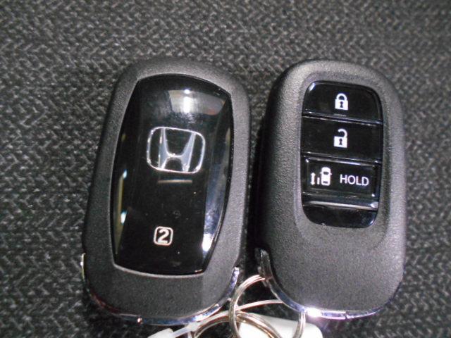 Ｎ－ＢＯＸカスタム コーディネートスタイル　禁煙車　ＬＥＤヘッドライト　ＬＥＤフォグライト　３６０°スーパーＵＶ・ＩＲカットパッケージ　フルオート・エアコンディショナー　リヤ左側パワースライドドア　１４インチアルミホイール　オートクルーズ（14枚目）