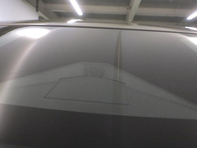 フリード クロスター　禁煙車　ホンダコネクトナビ　ホンダセンシング　ブラインドスポットインフォメーション　運転席＆助手席シートヒーター　１５インチアルミ　ドラレコ　ＥＴＣ　スマートキー　ＥＣＯＮモード　地デジフルセグ（13枚目）