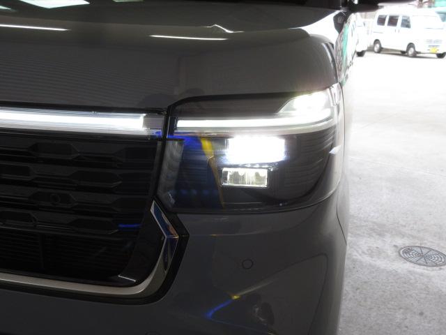 N-BOXカスタム ターボコーディネートスタイル 禁煙車 ホンダセンシング ホンダコネクトナビ 運転席&助手席シートヒーター 左右両側パワースライドドア 両側電動ドア Rカメラ クルコン スマートキ- パワーステアリング ETC VSA セキュリティ(19枚目)