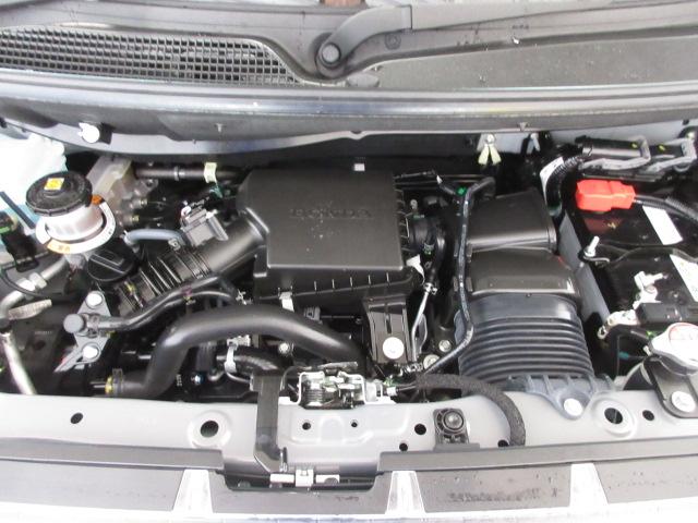 N-BOXカスタム ターボコーディネートスタイル 禁煙車 ホンダセンシング ホンダコネクトナビ 運転席&助手席シートヒーター 左右両側パワースライドドア 両側電動ドア Rカメラ クルコン スマートキ- パワーステアリング ETC VSA セキュリティ(20枚目)