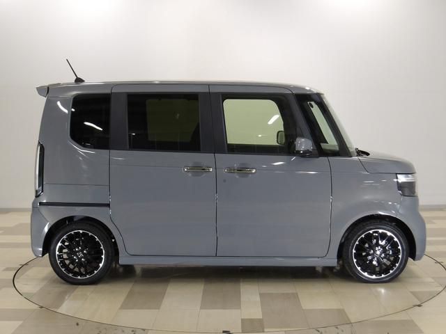 N-BOXカスタム ターボコーディネートスタイル 禁煙車 ホンダセンシング ホンダコネクトナビ 運転席&助手席シートヒーター 左右両側パワースライドドア 両側電動ドア Rカメラ クルコン スマートキ- パワーステアリング ETC VSA セキュリティ(29枚目)