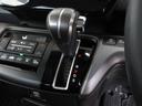 スパーダホンダセンシング　禁煙車　助手席エアバッグ　Ｗパワスラ　地デジ　ＬＥＤライト　横滑り防止システム　オートエアコン　リアカメラ　ドライブレコーダー装着車　ナビ＆ＴＶ　三列シート　アイドリングＳ　ＥＴＣ付　スマ鍵　キーレス（13枚目）