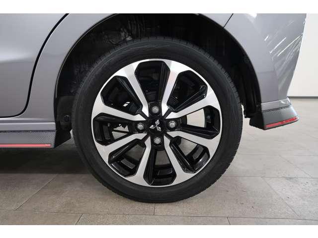 純正１５インチアルミホイール