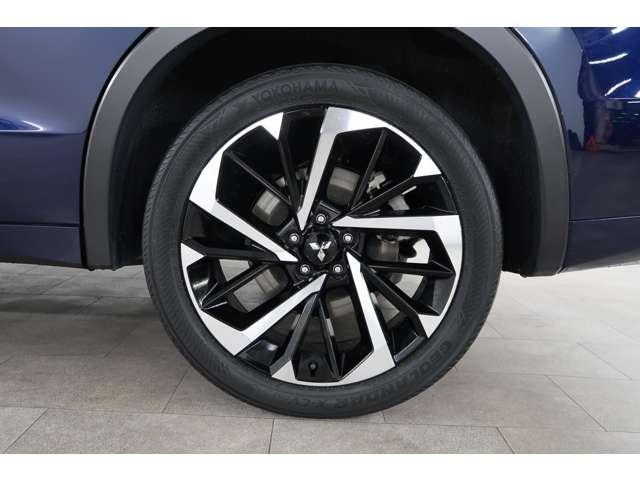 アウトランダーPHEV P 禁煙 スマホ連携9型ナビ 電動サンルーフ(19枚目)