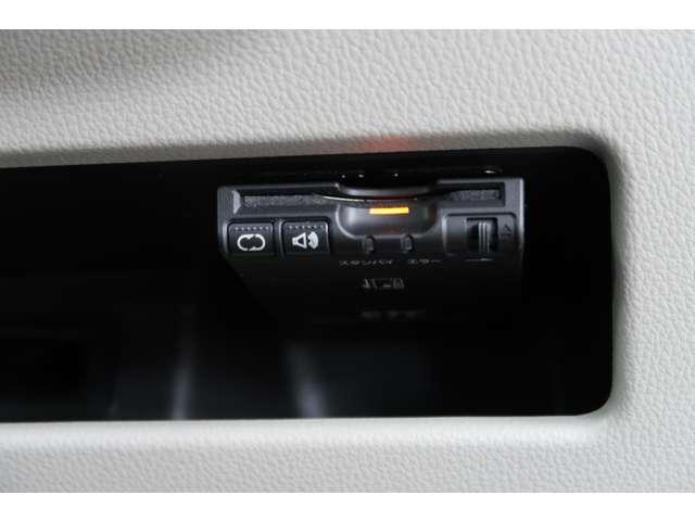 ｅＫスペース Ｇ　セーフティパッケージ　２ＷＤ　ワンオーナー　禁煙車　メモリーナビ　ＣＤ＆ＤＶＤ再生可　全方位カメラ　ＥＴＣ　シートヒーター　フルセグＴＶ　スマートキー　ベンチシート　助手席側電動スライドドア　フロアマット　ドアバイザー（4枚目）