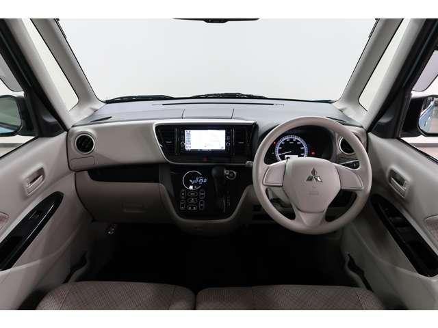 ｅＫスペース Ｇ　セーフティパッケージ　２ＷＤ　ワンオーナー　禁煙車　メモリーナビ　ＣＤ＆ＤＶＤ再生可　全方位カメラ　ＥＴＣ　シートヒーター　フルセグＴＶ　スマートキー　ベンチシート　助手席側電動スライドドア　フロアマット　ドアバイザー（7枚目）