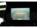 ルームミラー内にバックカメラ映像が映し出されます