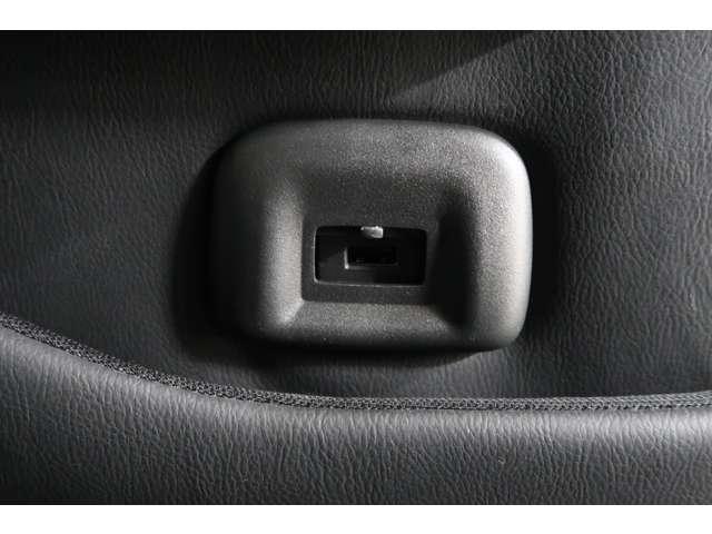 デリカミニ T プレミアム 禁煙 社有車 9型ナビ フルセグ 全方位(15枚目)