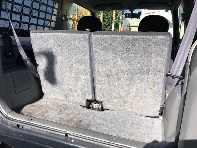 ジムニー ワイルドウインド　８０周年記念車　４ＷＤ　モーターファーム３インチリフトアップ　社外ラテラル　社外マフラ－　社外１６インチアルミ　マッドタイヤ　ロングブレーキホース　ＬＥＤヘッド　ＬＥＤテール　背面タイヤ　ＥＴＣ（33枚目）