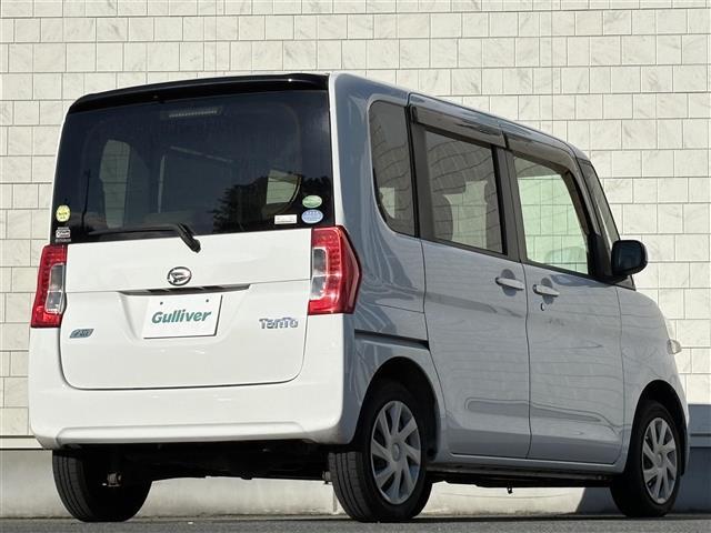 タント Ｌ　ＳＡ　禁煙車　４ＷＤ　冬タイヤ社外アルミ車載　社外ナビ　フルセグＴＶ　Ｂｌｕｅｔｏｏｔｈ　２列目サンシェード　横滑り防止装置　電動格納ミラー　ドアバイザー　フロアマット（6枚目）