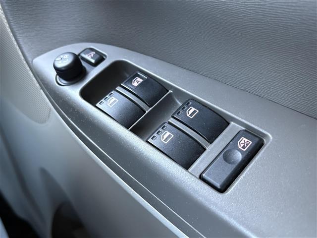 タント Ｌ　ＳＡ　禁煙車　４ＷＤ　冬タイヤ社外アルミ車載　社外ナビ　フルセグＴＶ　Ｂｌｕｅｔｏｏｔｈ　２列目サンシェード　横滑り防止装置　電動格納ミラー　ドアバイザー　フロアマット（26枚目）
