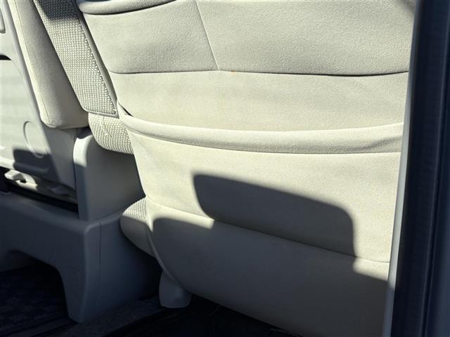 タント Ｌ　ＳＡ　禁煙車　４ＷＤ　冬タイヤ社外アルミ車載　社外ナビ　フルセグＴＶ　Ｂｌｕｅｔｏｏｔｈ　２列目サンシェード　横滑り防止装置　電動格納ミラー　ドアバイザー　フロアマット（30枚目）