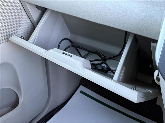 タント Ｌ　ＳＡ　禁煙車　４ＷＤ　冬タイヤ社外アルミ車載　社外ナビ　フルセグＴＶ　Ｂｌｕｅｔｏｏｔｈ　２列目サンシェード　横滑り防止装置　電動格納ミラー　ドアバイザー　フロアマット（40枚目）