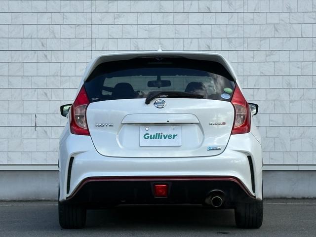 ノート ニスモ　禁煙車　専用ステアリング　純正ナビ　フルセグＴＶ　Ｂｌｕｅｔｏｏｔｈ　ＬＥＤヘッドライト　ＬＥＤフォグライト　リアフォグ　プッシュスタート　電動格納ミラー　シガーソケット（10枚目）