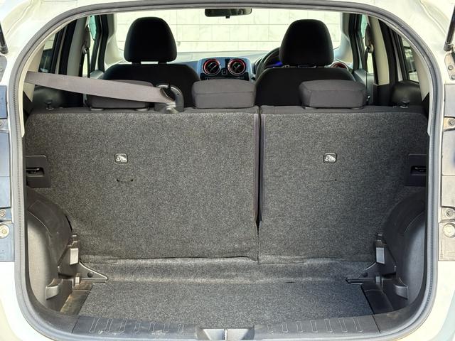 ノート ニスモ　禁煙車　専用ステアリング　純正ナビ　フルセグＴＶ　Ｂｌｕｅｔｏｏｔｈ　ＬＥＤヘッドライト　ＬＥＤフォグライト　リアフォグ　プッシュスタート　電動格納ミラー　シガーソケット（39枚目）