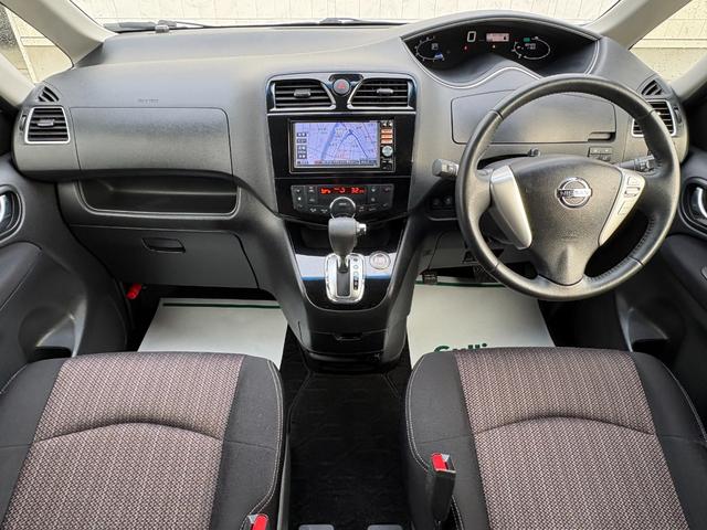 セレナ ハイウェイスター 禁煙車 両側電動ドア ETC 2列目サンシェード 純正ナビ バックカメラ フルセグTV Bluetooth レーンキープアシスト 横滑り防止装置 オートライト LEDヘッドライト スマートキー(2枚目)