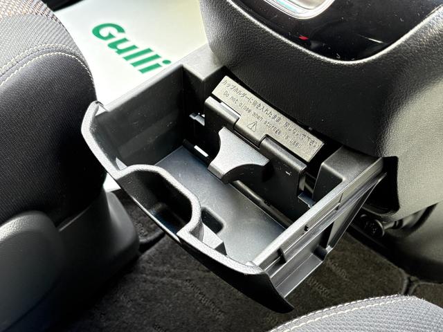 セレナ ハイウェイスター 禁煙車 両側電動ドア ETC 2列目サンシェード 純正ナビ バックカメラ フルセグTV Bluetooth レーンキープアシスト 横滑り防止装置 オートライト LEDヘッドライト スマートキー(35枚目)