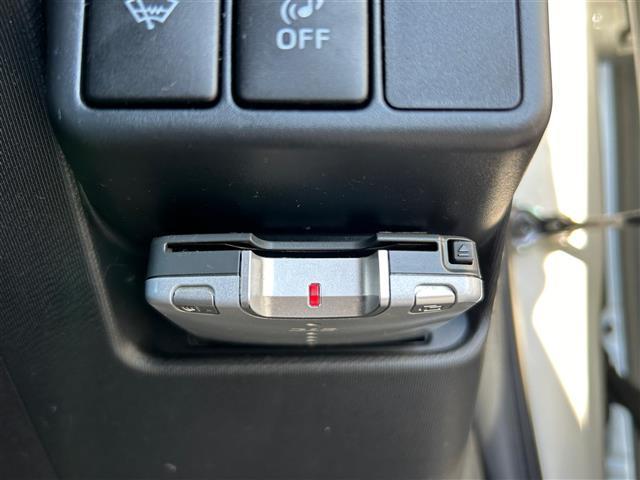 アクア G ナビNSZT-W64 バックカメラ ドラレコ BT フルセグ シートヒーター ステアリングスイッチ ETC クルコン オートライト HID フォグライト スマートキー プッシュスタート(10枚目)