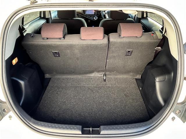 アクア G ナビNSZT-W64 バックカメラ ドラレコ BT フルセグ シートヒーター ステアリングスイッチ ETC クルコン オートライト HID フォグライト スマートキー プッシュスタート(16枚目)