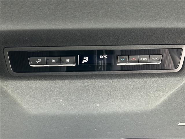 ノア ハイブリッドＳ－Ｚ　１オーナー　ディスプレイオーディオ　バックカメラ　レーダークルーズ　ＥＴＣ２．０　シートヒーター　両側パワスラ　ドラレコ　ＢＴ　タイプＣ　ＡＣ１００Ｖ　セーフティセンス　１７ＡＷ　ＬＥＤ　オートライト（32枚目）