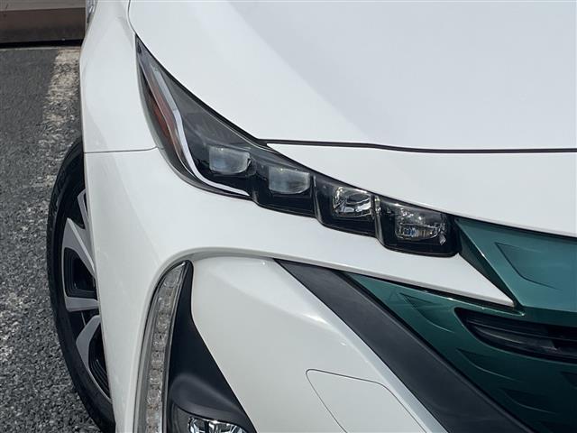 プリウスＰＨＶ Ｓナビパッケージ　禁煙車　純正ナビ　フルセグテレビ　ＥＴＣ２．０　Ｂｌｕｅｔｏｏｔｈ接続　バックカメラ　レーダークルーズコントロール　運転席・助手席シートヒーター　トヨタセーフティーセンス（16枚目）