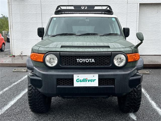 ＦＪクルーザー ベースグレード　ツートンカラー　Ｍ／Ｔタイヤ　ルーフラック　サイドステップ　社外１７ＡＷ　４ＷＤ　背面タイヤ　ナビ　ＮＳＺＴ－Ｗ６２Ｇ　バックカメラ　ＣＤ　ＤＶＤ　Ｂｔ　ＥＴＣ　ドラレコ　マット　バイザー　キーレス（39枚目）