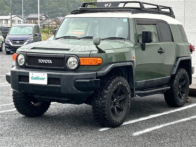 ＦＪクルーザー ベースグレード　ツートンカラー　Ｍ／Ｔタイヤ　ルーフラック　サイドステップ　社外１７ＡＷ　４ＷＤ　背面タイヤ　ナビ　ＮＳＺＴ－Ｗ６２Ｇ　バックカメラ　ＣＤ　ＤＶＤ　Ｂｔ　ＥＴＣ　ドラレコ　マット　バイザー　キーレス（40枚目）