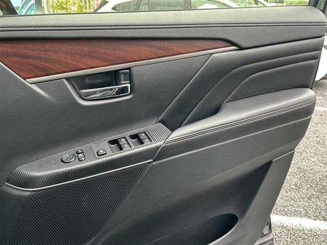 デリカＤ：５ ジャスパー　アルパインナビＸ９ＮＸ　バックカメラ　アルパインフリップダウンモニター　両側電動スライドドア　レーダークルコン　パドルシフト　レーンアシスト　衝突被害軽減　ＬＥＤライト　オートライト　１８インチＡＷ（25枚目）